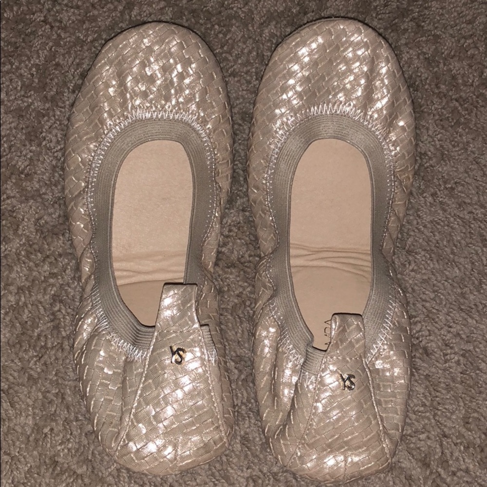 Yosi Samra flats